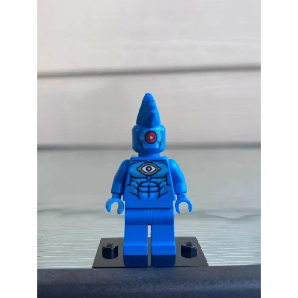Brother Eye Lego Batman Minifigure